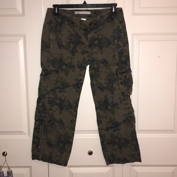 Old Navy Pants - Floral camo style cargo pants